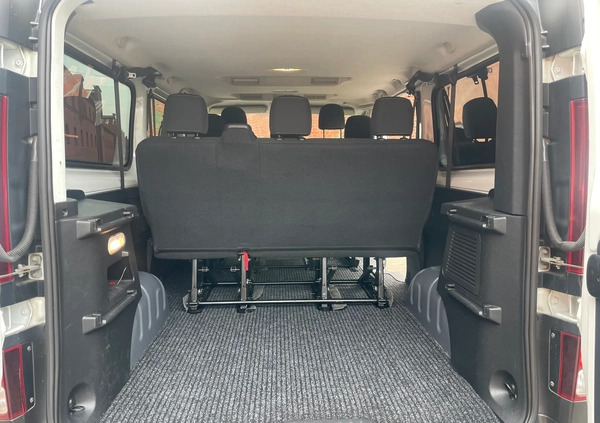 Renault Trafic cena 76900 przebieg: 219123, rok produkcji 2018 z Baborów małe 529